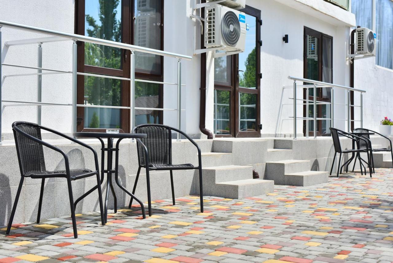Reef Hotel Kobleve Exterior foto